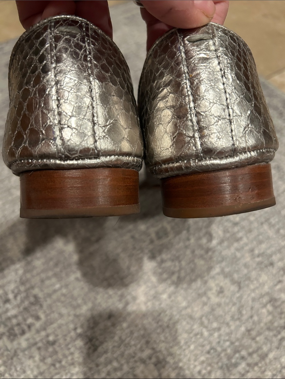 Rare! Frye Silver Ashley Slip On Flats Size 8 - Picture 6 of 10